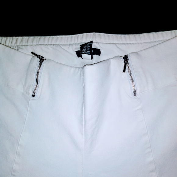 Alfani Front Pleated Chino Style Capris Women's Size 10 - Picture 4 of 6